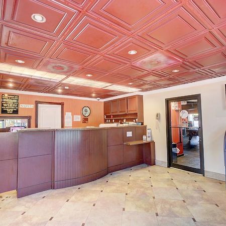 Plantation Inn Hotel And Lounge Extérieur photo