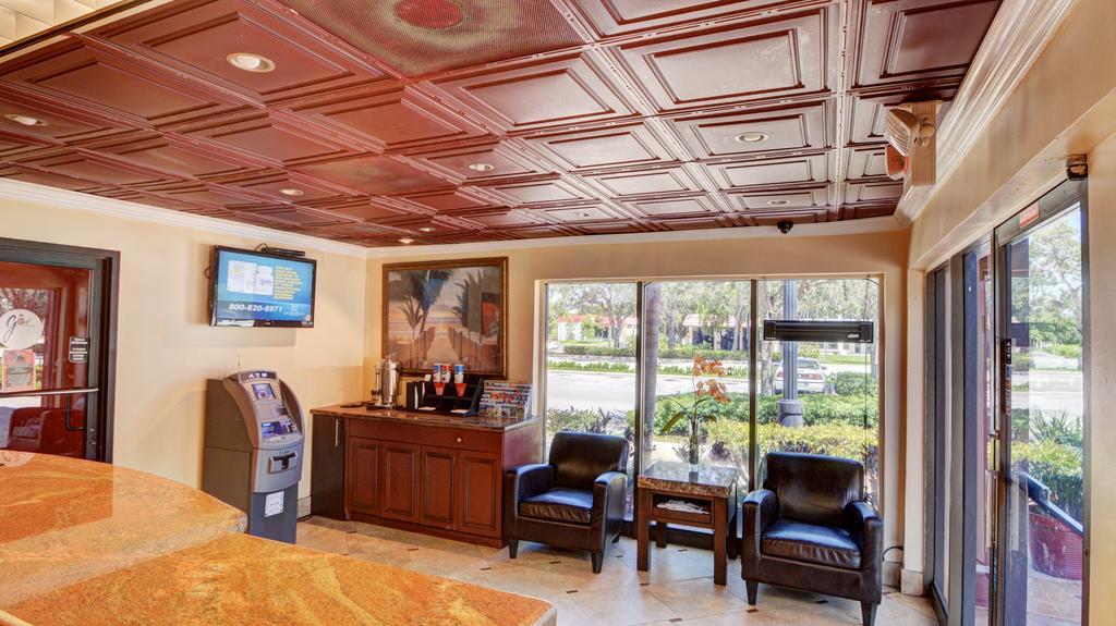 Plantation Inn Hotel And Lounge Extérieur photo