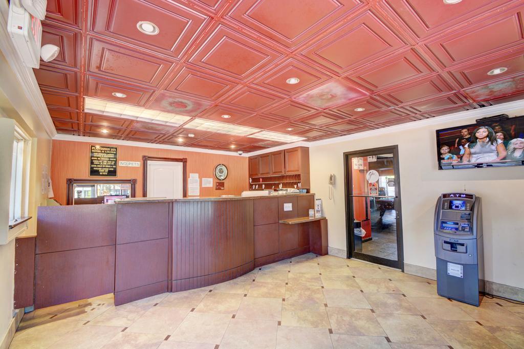 Plantation Inn Hotel And Lounge Extérieur photo