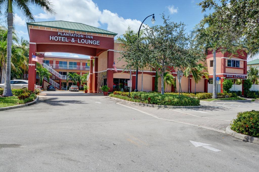 Plantation Inn Hotel And Lounge Extérieur photo