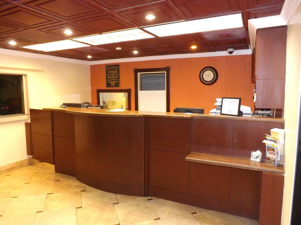 Plantation Inn Hotel And Lounge Extérieur photo